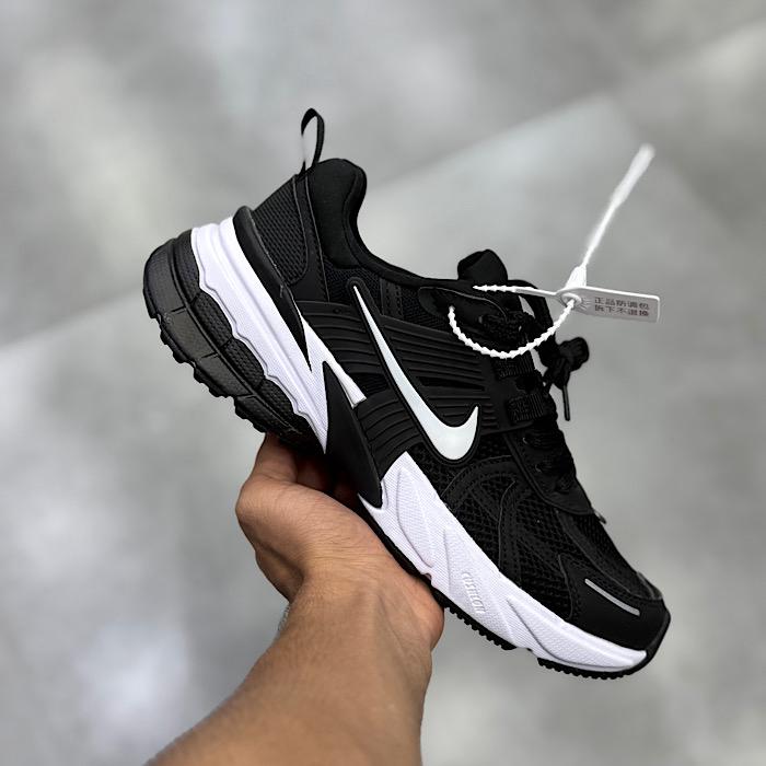 نایک وی تو کی Nike V2K Run 177
