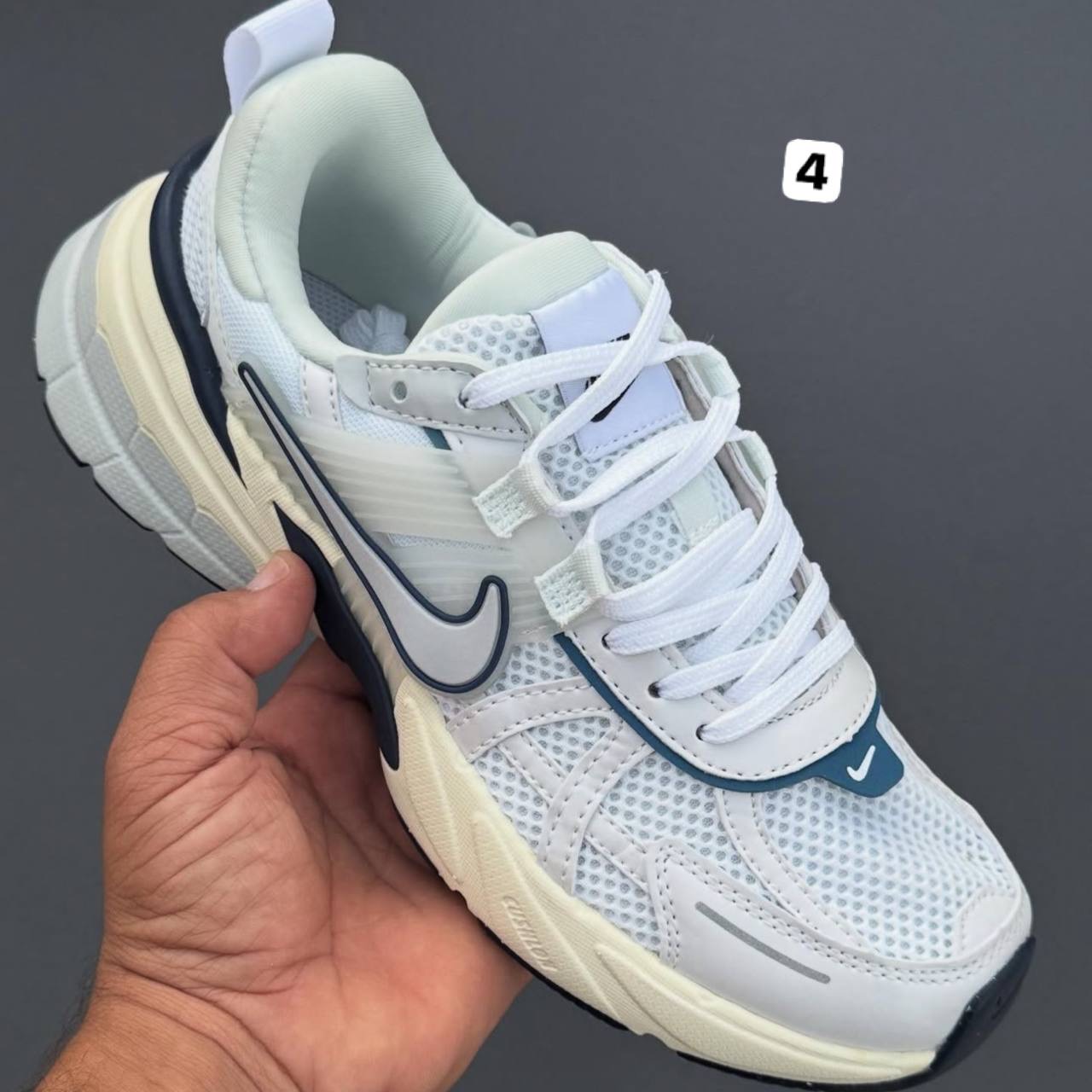 نایک وی تو کی Nike V2K Run 161