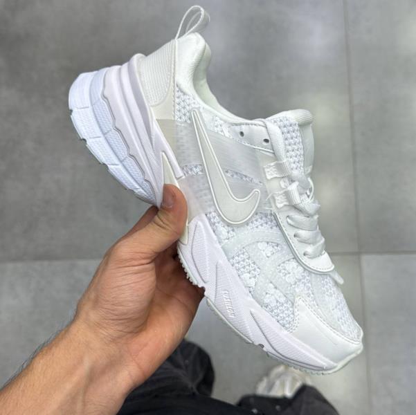 نایک وی تو کی Nike V2K Run 131