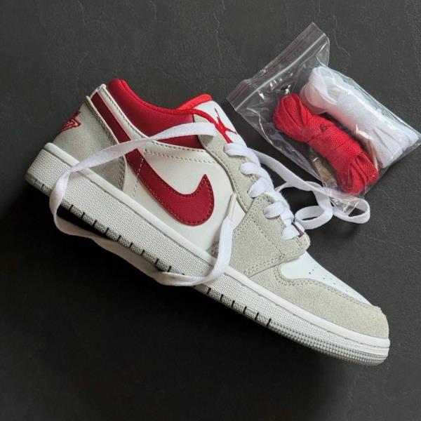 ایر جردن وان اسموک گری رد Nike Air Jordan 1 Low Light Smoke Grey Gym Red 94