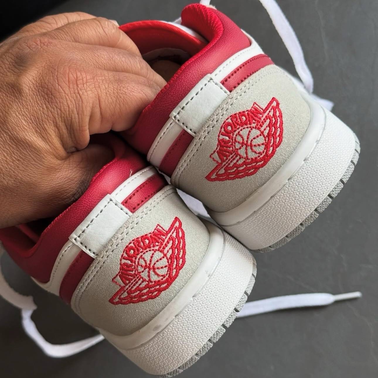 ایر جردن وان اسموک گری رد Nike Air Jordan 1 Low Light Smoke Grey Gym Red 94