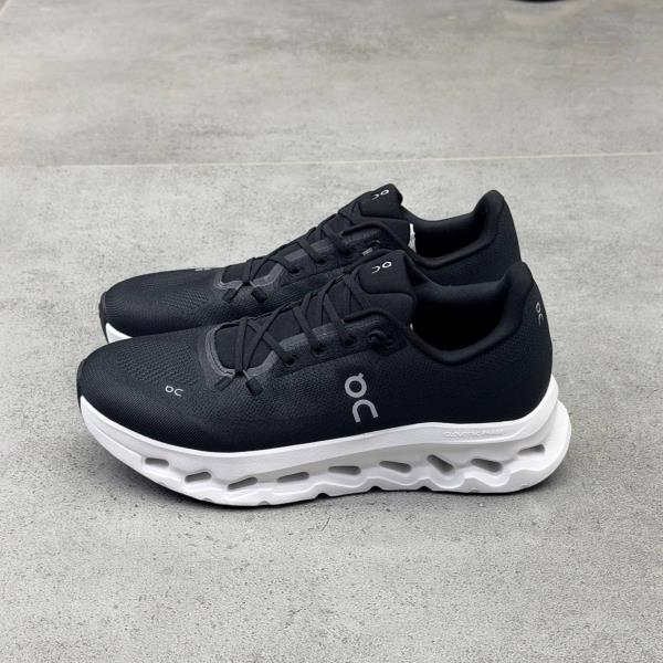 آن رانینگ‌QC On Running – CloudTec Phase 77