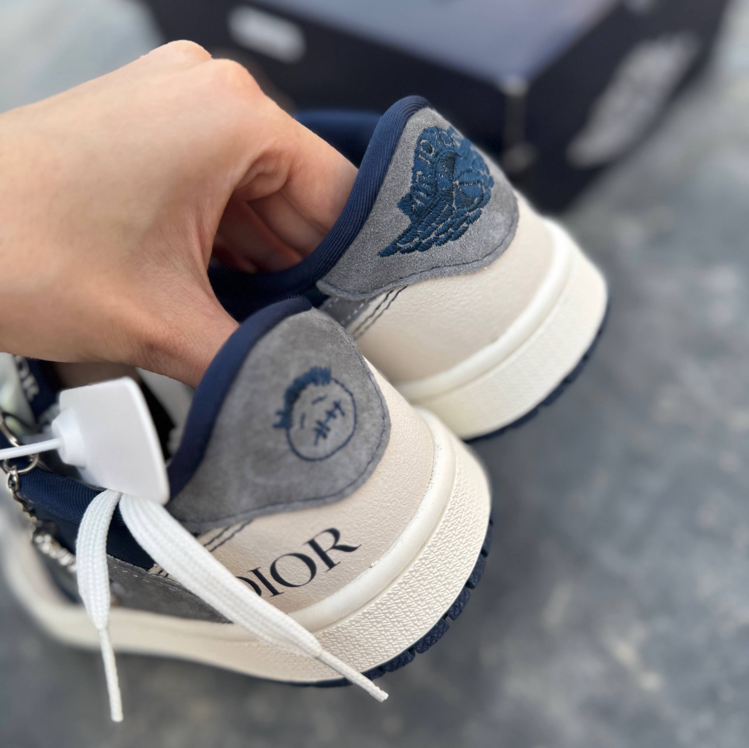 ترویس اسکات دیور Nike Air Jordan 1 Low OG SP Travis Scott x Dior. 71