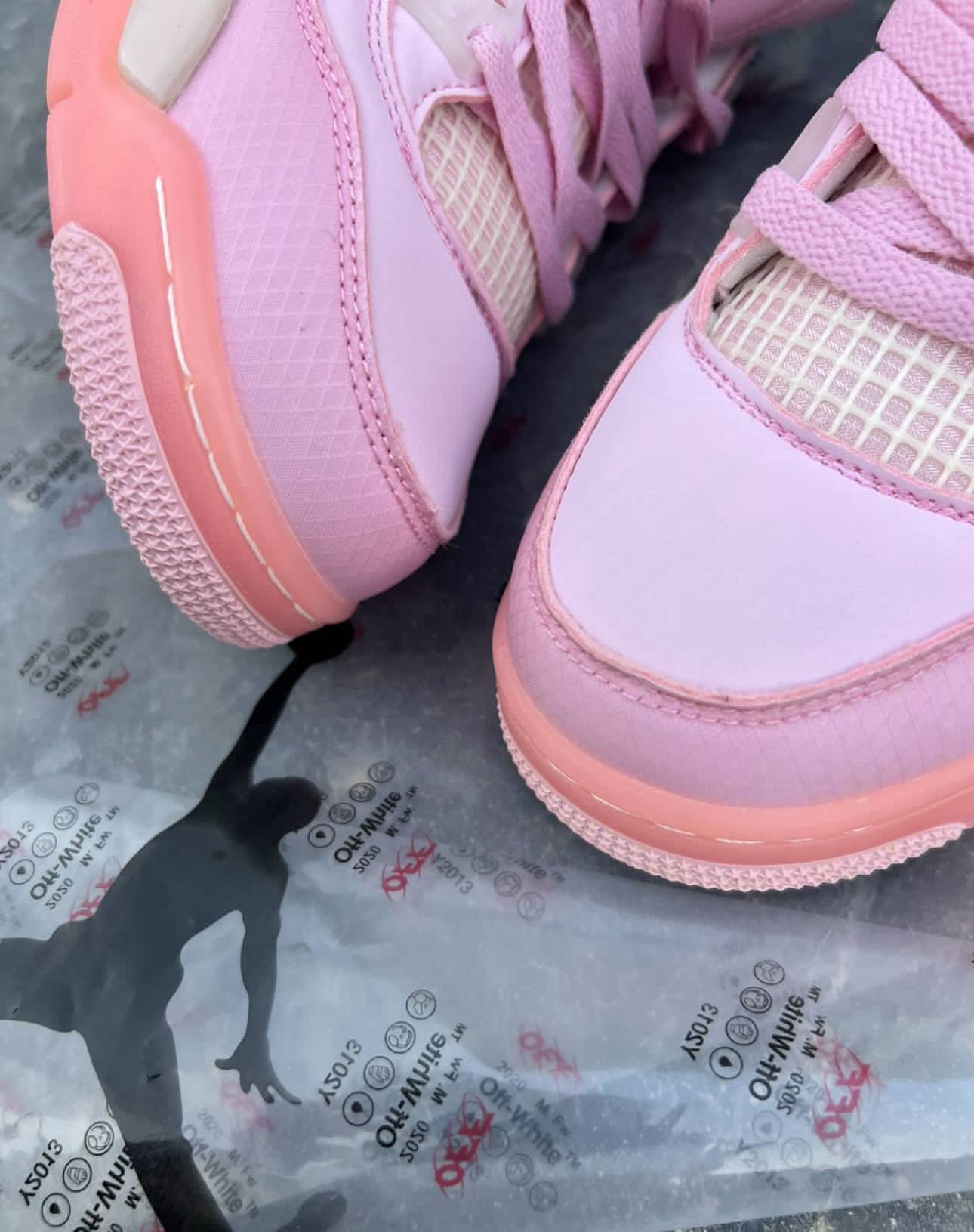 نایک ایر جردن 4 رترو اف وایت صورتی Nike Air Jordan 4 Retro x Off-White Pink 66