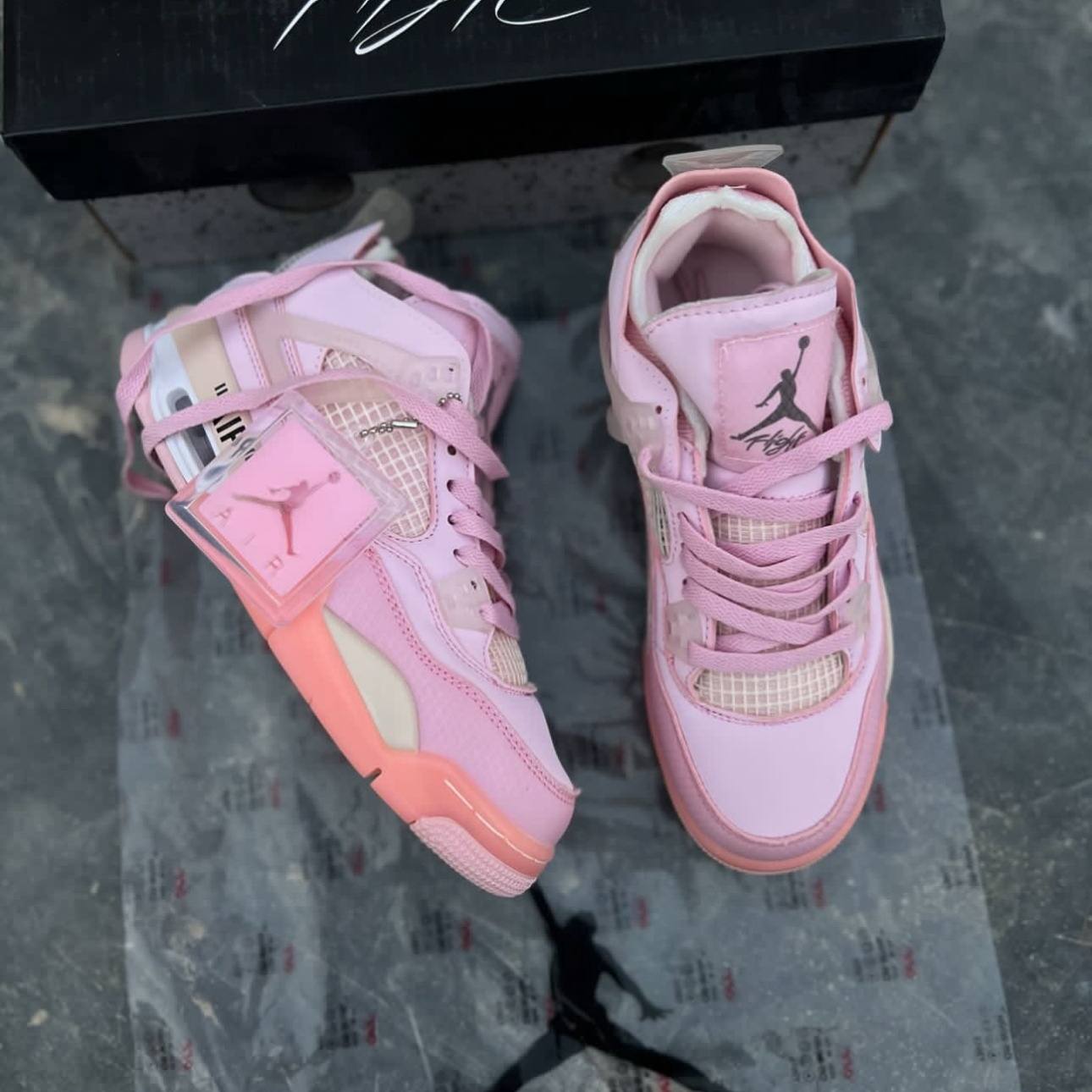 نایک ایر جردن 4 رترو اف وایت صورتی Nike Air Jordan 4 Retro x Off-White Pink 66