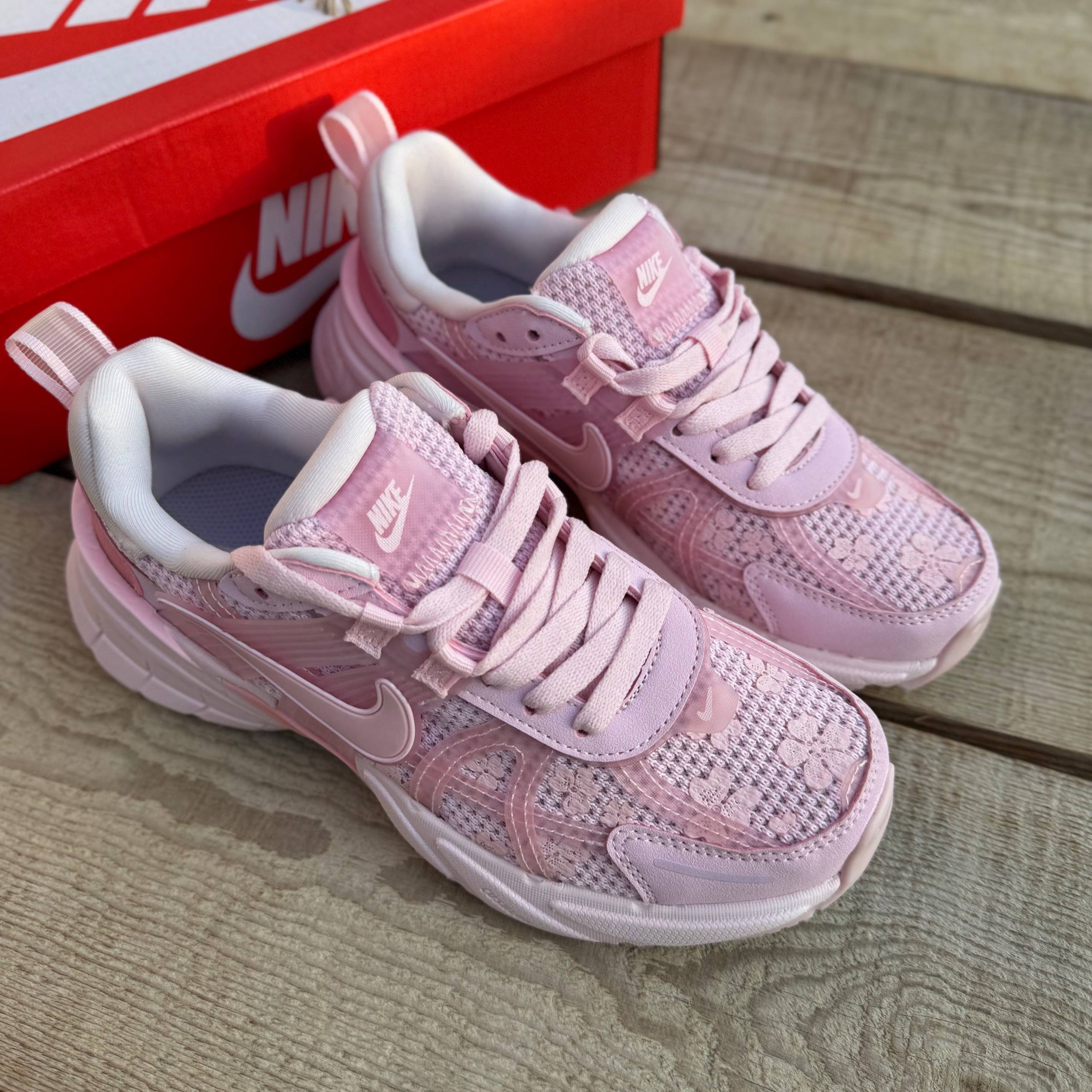 نایک وی تو کی ران صورتی Nike V2K Run  64