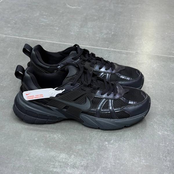 نایک وی تو کی تمام مشکی Nike V2K Run 