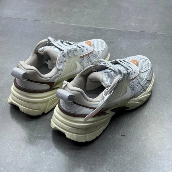 نایک وی تو کی Nike V2K Run