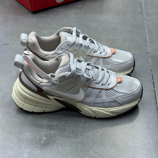 نایک وی تو کی Nike V2K Run