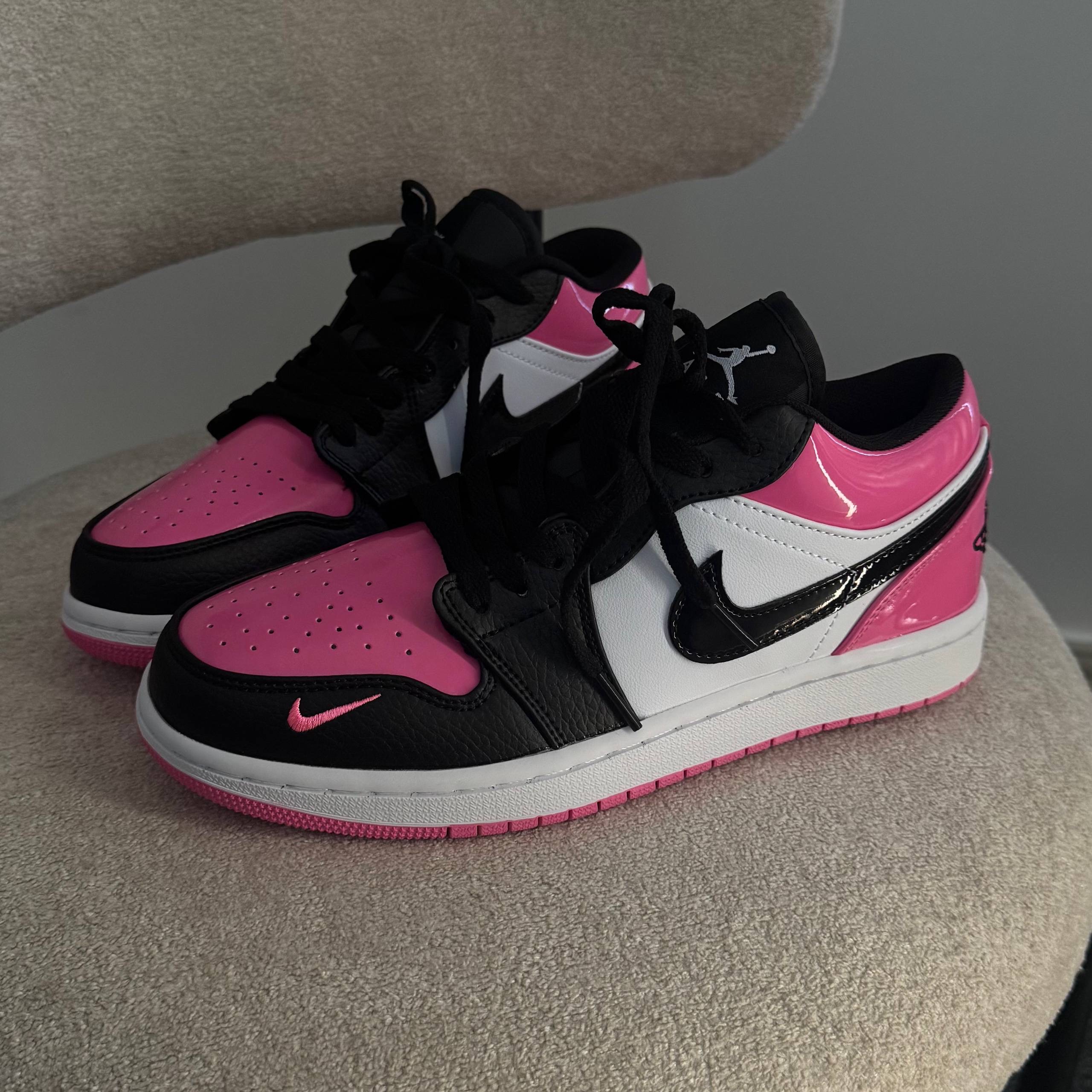 نایک ایر جردن وان صورتی Nike Air Jordan 1 10282