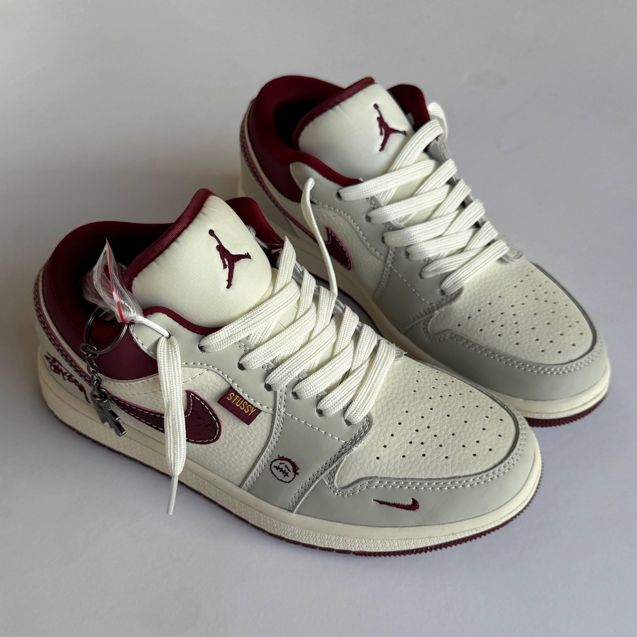 نایک ایر جردن وان استوسی Nike Air Jordan 1 10287