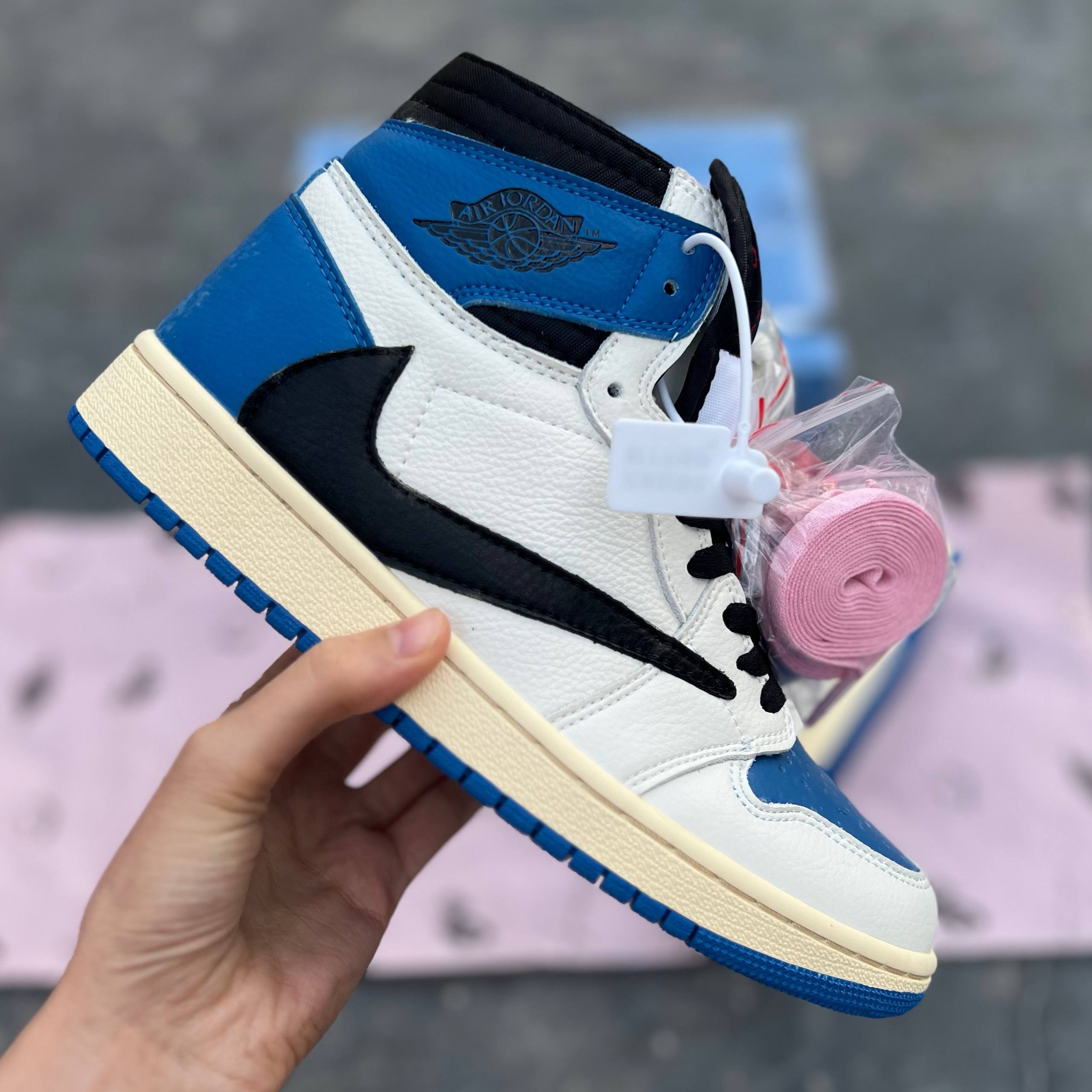 جردن 1 ترویس اسکات فرگمنت Nike Air Jordan 1 Retro High OG SP Travis Scott 10308
