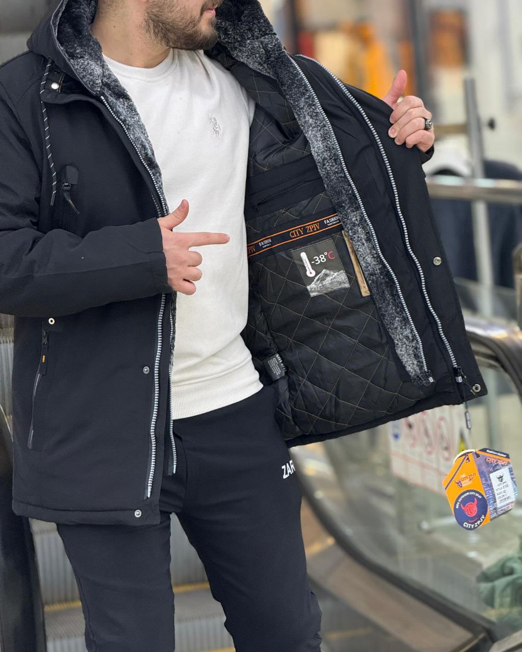 کاپشن اور بوفالو قطب نما دار 8168