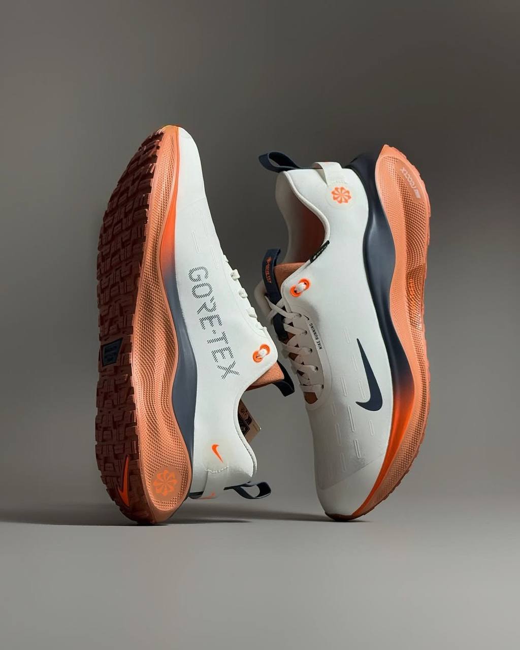 کفش نایک گورتکس سفید زیره نارنجی کد 