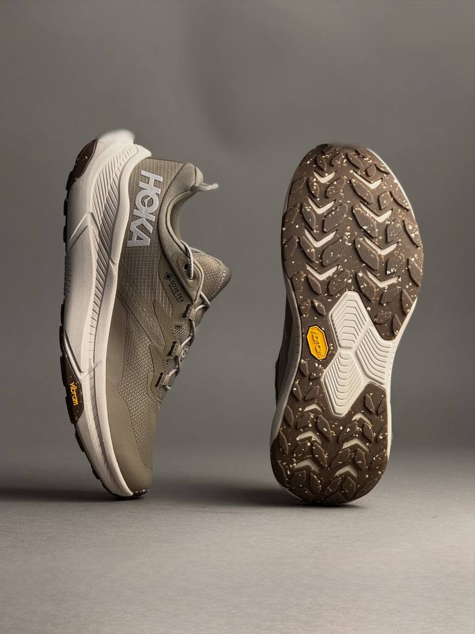 کفش هوکا ترنسپورت شکلاتی زیره سفید کد 19