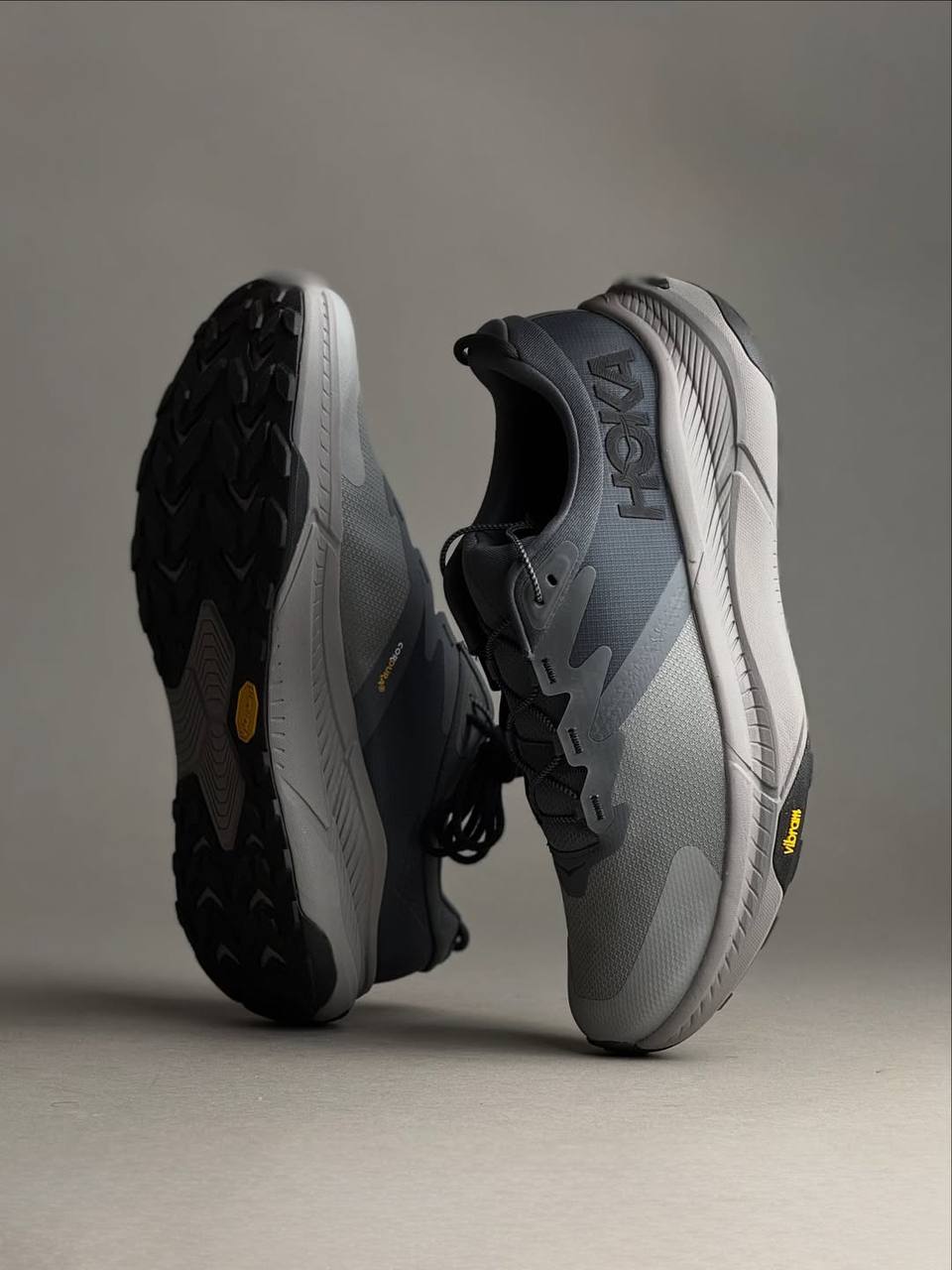 کفش هوكا ترنسپورت طوسی کد 