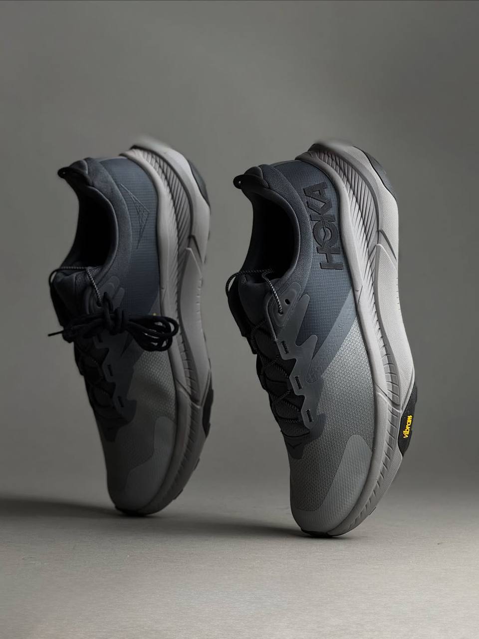 کفش هوكا ترنسپورت طوسی کد 