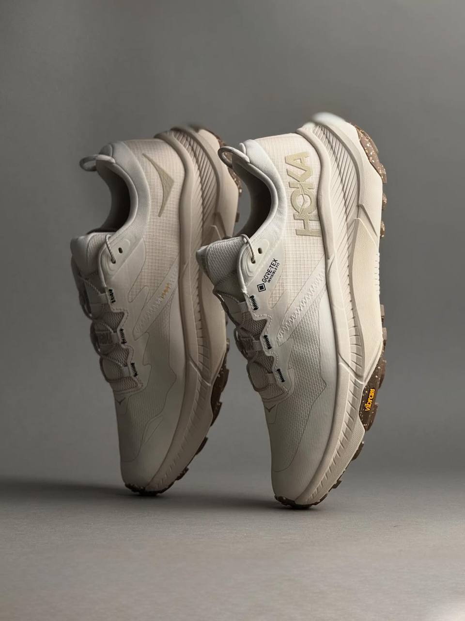 کفش هوکا ترنسپورت کرم کد 