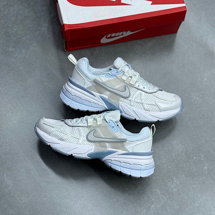 کتونی نایک ویتوکی سفید ابی v2k