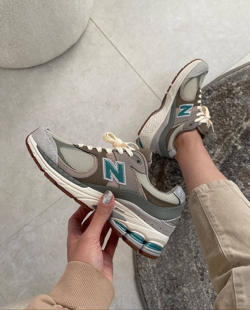 نیوبالانس ۲۰۰۲ آر Newbalance 2002r  کد