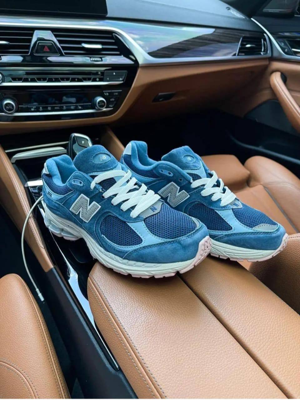 نیوبالانس ۲۰۰۲ آر Newbalance 2002r  کد