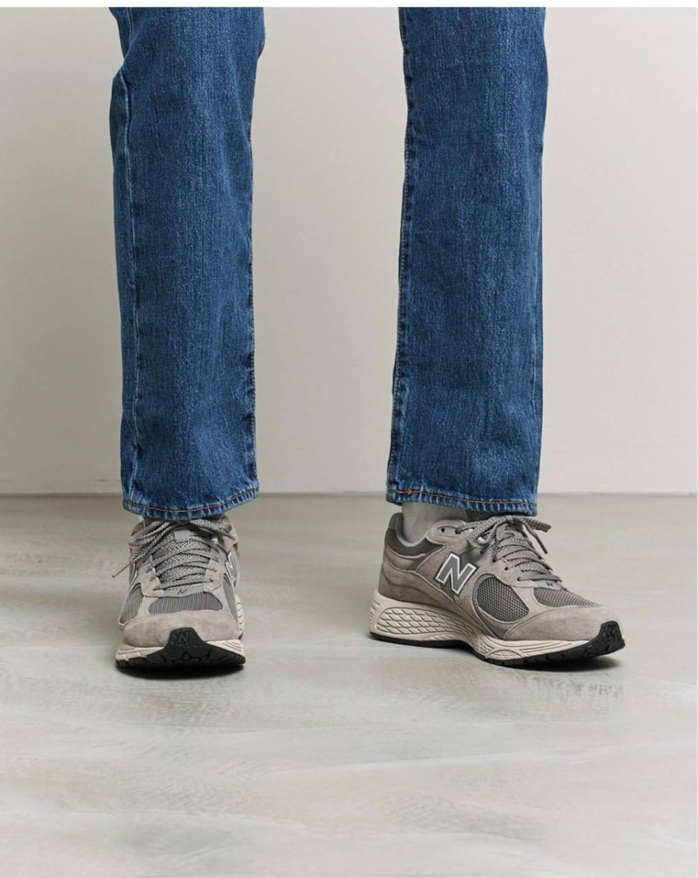 نیوبالانس ۲۰۰۲ آر Newbalance 2002r  کد
