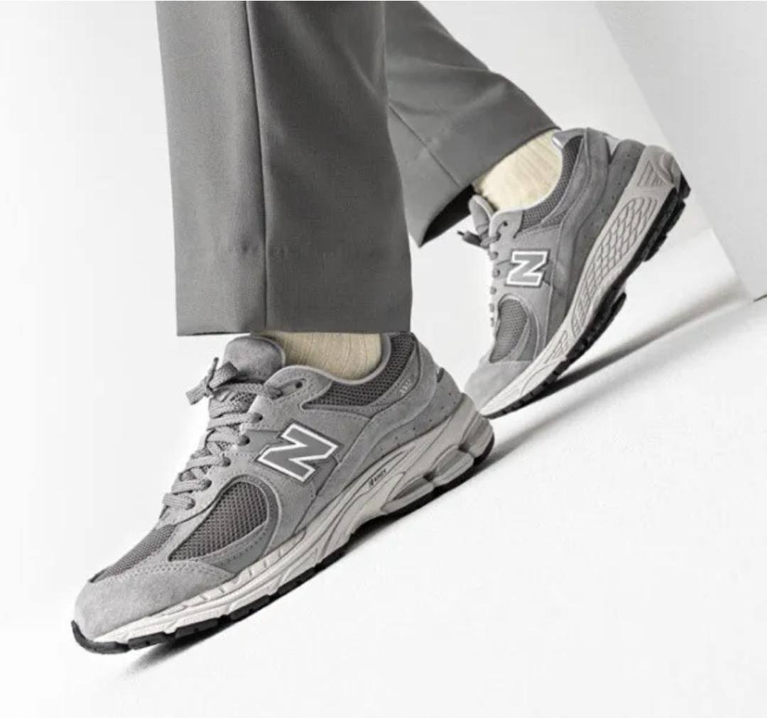 نیوبالانس ۲۰۰۲ آر Newbalance 2002r  کد