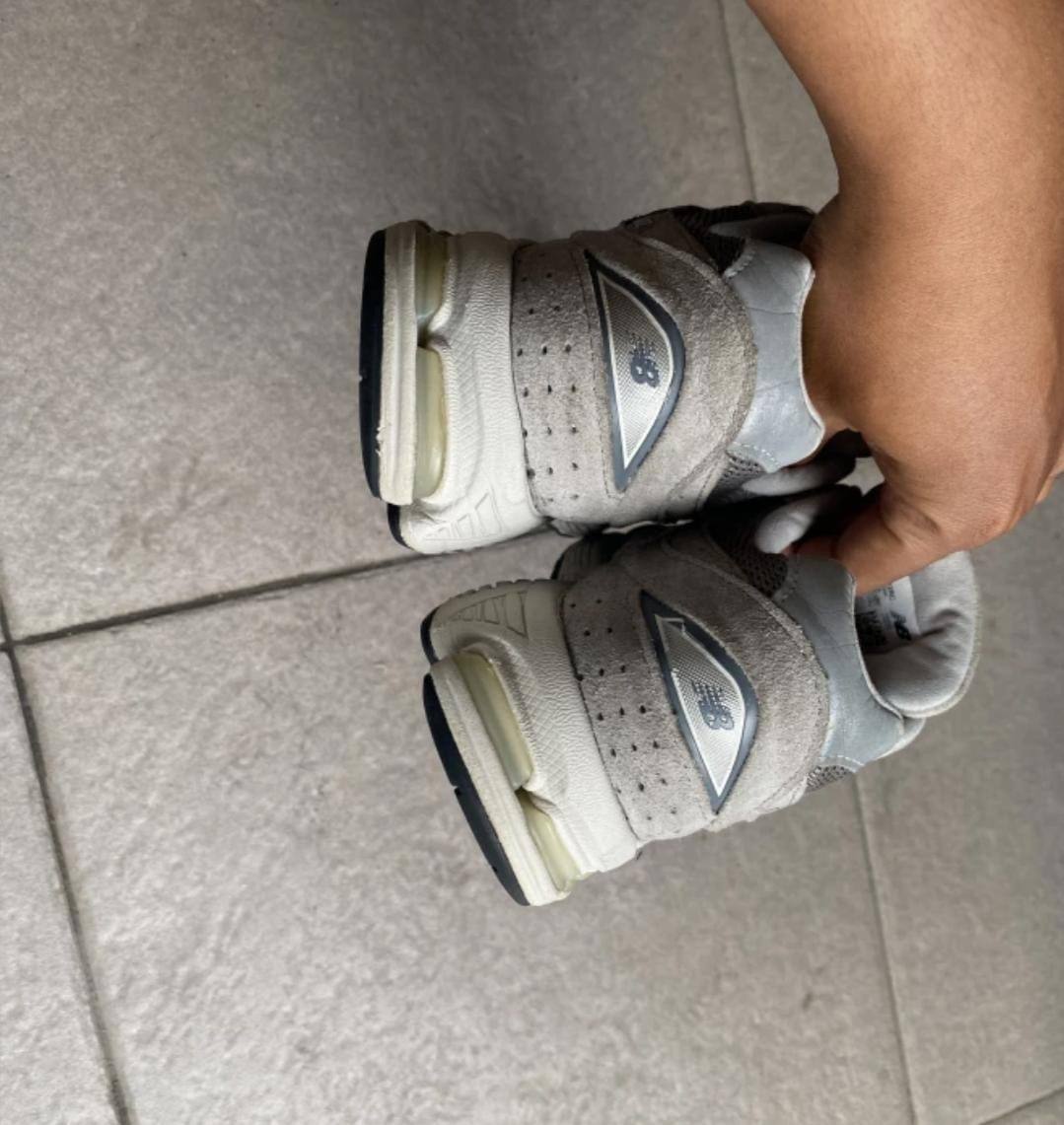 نیوبالانس ۲۰۰۲ آر Newbalance 2002r  کد